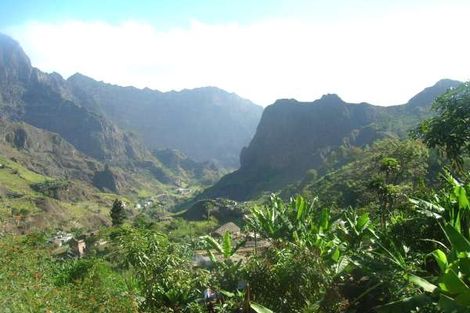 La face verdoyante du nord de l'île de Santo Antao