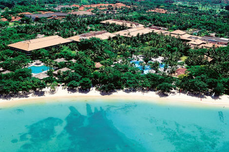 Vue aérienne - balnéaire au Melia Bali Villa & Spa 5* + The Payogan Villa Resort & Spa 5* à Ubud