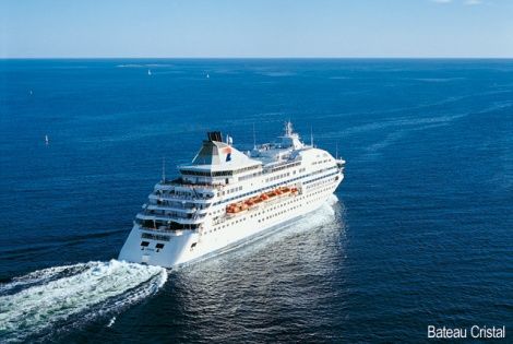 Le bateau Cristal - des 3 continents