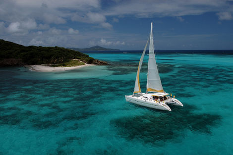 5D appareillant - Croisière à la voile aux Grenadines 5D + Hôtels à Union et Ste-Lucie