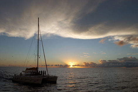 5D au crepuscule - Croisière à la voile aux Grenadines 5D + Hôtels à Union et Ste-Lucie