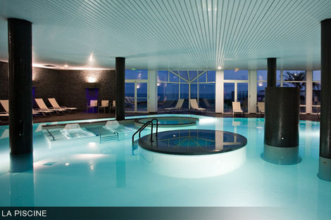 Piscine - Grand Hotel Cordouan