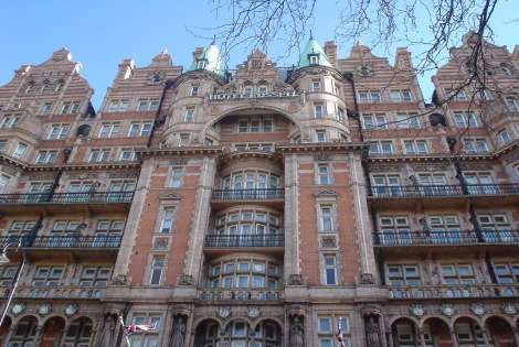Façade - Russel