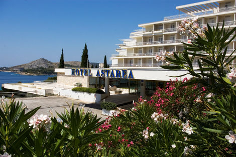 Façade - Astarea