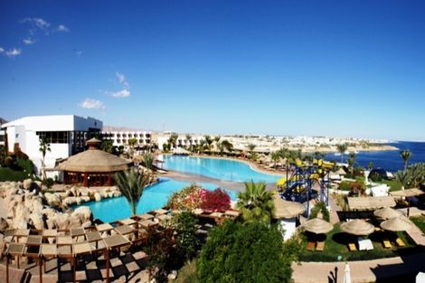 Vue panoramique de la piscine - Sea Magic