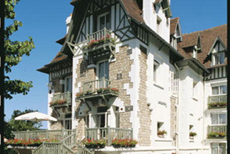 façade - Augeval
