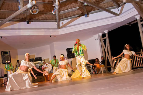 Spectacles - Pearle Beach Resort & Spa Mauritius