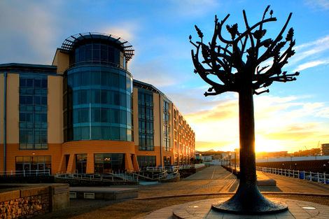façade - Radisson Blu Waterfront Jersey