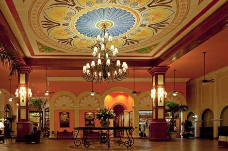 Hall - Riu Tequila