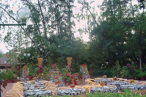 Restaurant en terrasse - Domaine de Nianing