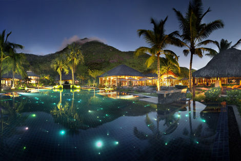 Piscine de nuit - Hilton Seychelles Labriz Resort and Spa