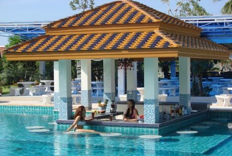Chalong Beach - Chalong Beach Resort & Spa