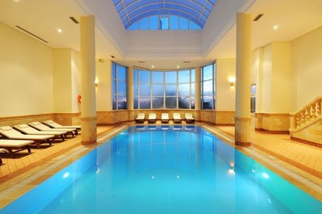Piscine intérieure - Green Palm Golf & Spa