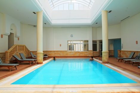 Piscine intérieure - Green Palm Golf & Spa