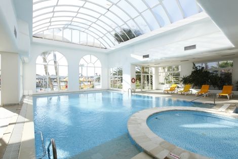 Piscine couverte - Holiday Beach