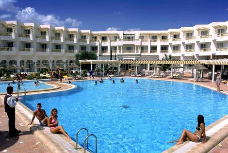 . - Houda Yasmine Hammamet