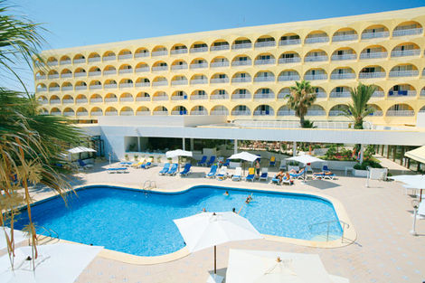 Piscine et logement - One Resort Monastir