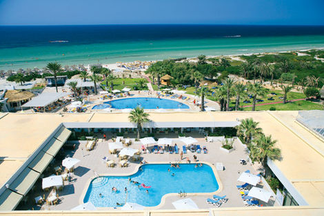 Vue sur les piscines et la mer - One Resort Monastir