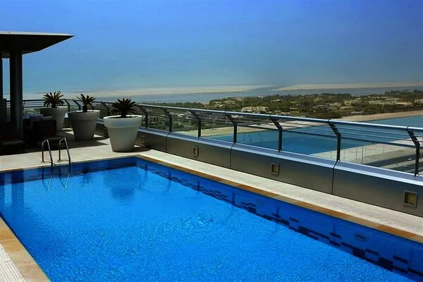 Abu Dhabi : Hôtel Centro Capital Centre