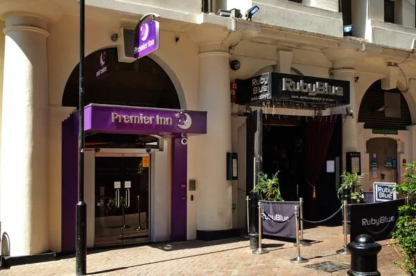 Angleterre : Hôtel Premier Inn London Leicester Square