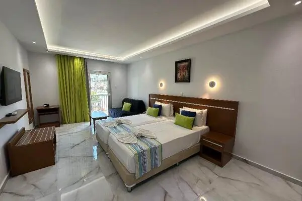Chypre : Hôtel Loutsiana I & Ii Deluxe Apartments