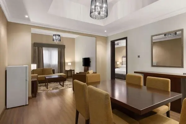 Dubai et les Emirats : Hôtel Ramada Hotel & Suite Ajman