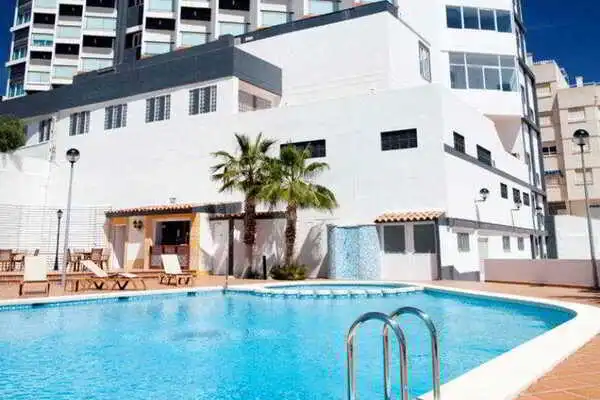 Espagne : Hôtel La Familia Gallo Rojo
