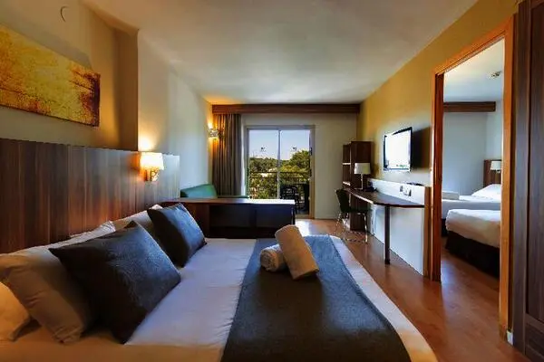 ESPAGNE : Hôtel Golden Avenida Suites