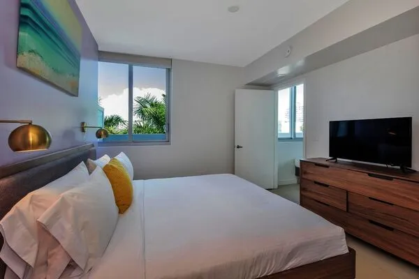 Etats-Unis : Hôtel Dharma Home Suites Miami At Monte Carlo