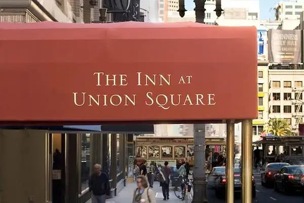 Etats-Unis : Hôtel Inn At Union Square