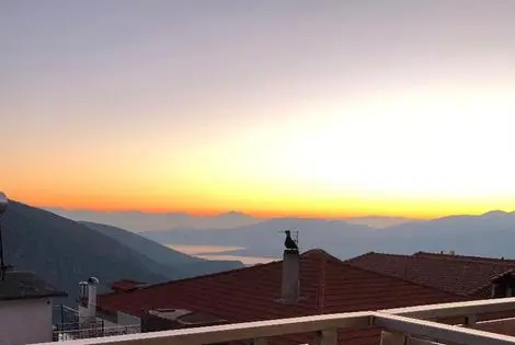 Grèce : Les Cyclades : Hôtel Parnassos Delphi