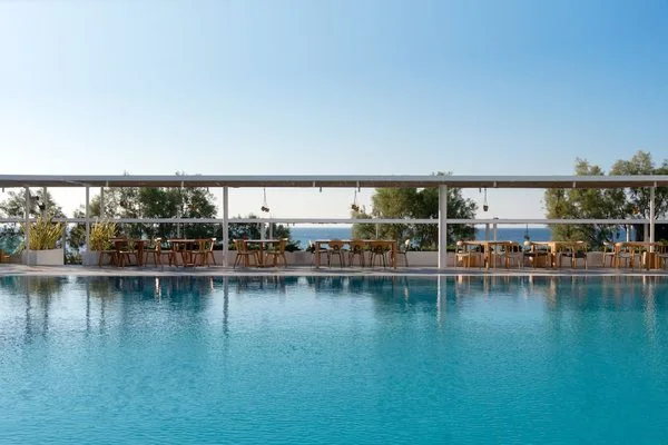 Grece : Hôtel Kamari Beach