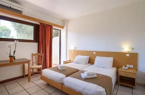 Rhodes : Hôtel Pefkos Village Resort