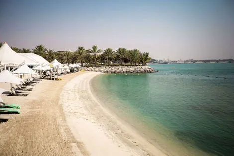 Abu Dhabi : Club Jumbo Traders Hotel Qaryat Al Beri