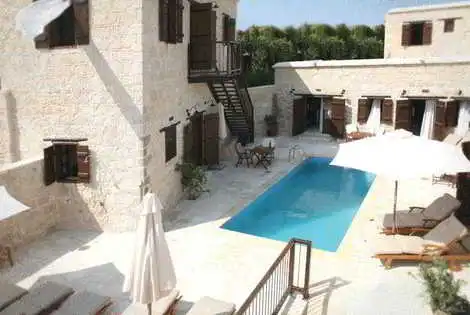 Hôtel Leonidas Village Houses goudi CHYPRE