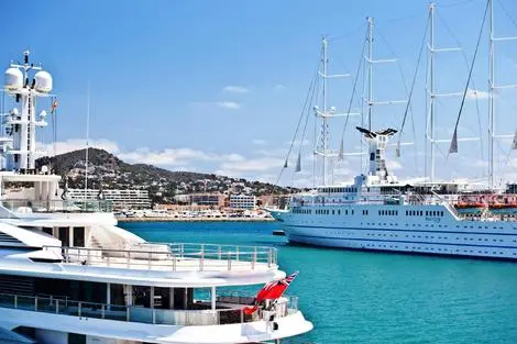 Hôtel Ryans La Marina ibiza ESPAGNE