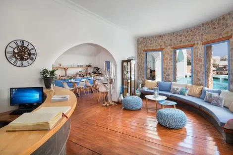 Hôtel Meltemi Luxury Suites santorin GRECE