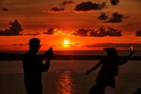 Hôtel Charisma Suites santorin GRECE