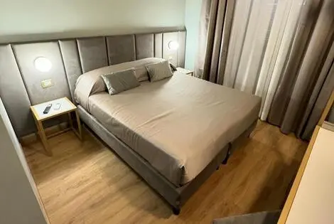 Hôtel Romantica rome ITALIE