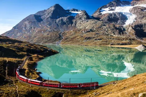 Circuit Glaciers Suisses et Trains de Montagne brig Suisse