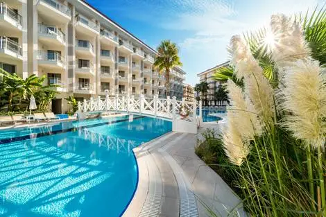 Hôtel Ramada Hotel & Suites by Wyndham Kusadasi kusadasi Turquie